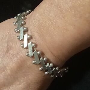 Sterling Silver vintage bead bar Bracelet unique design & unisex sz 8 in